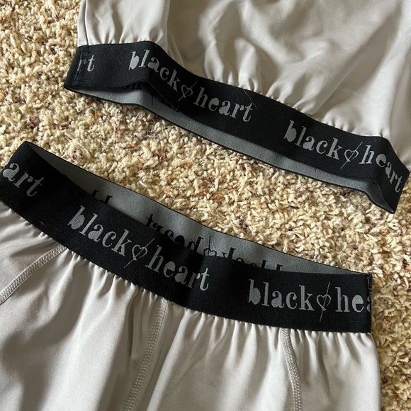 Black Heart Equestrian Workout Set - Picture 2 of 4